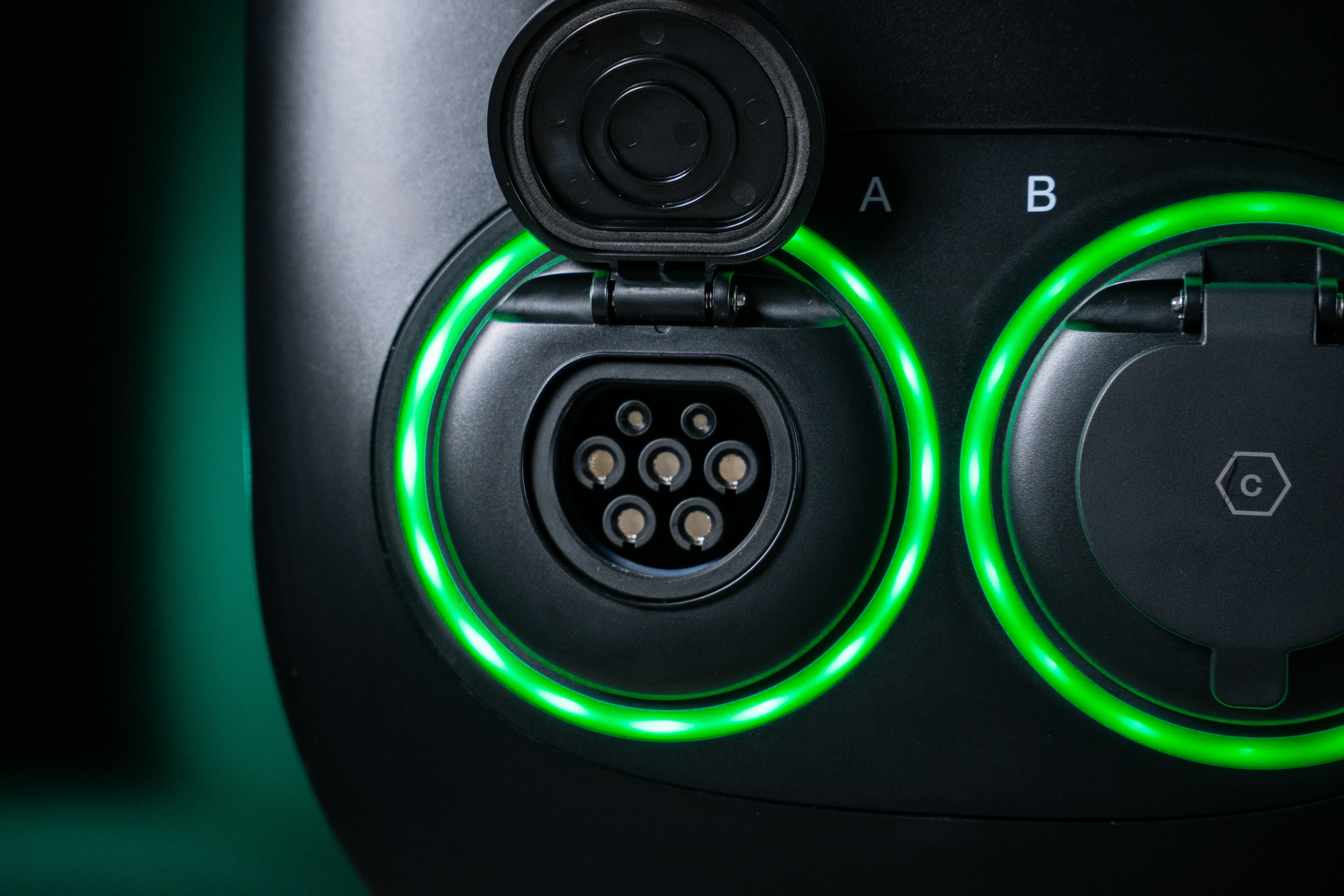 Dubbel Stopcontact, Één Aansluiting