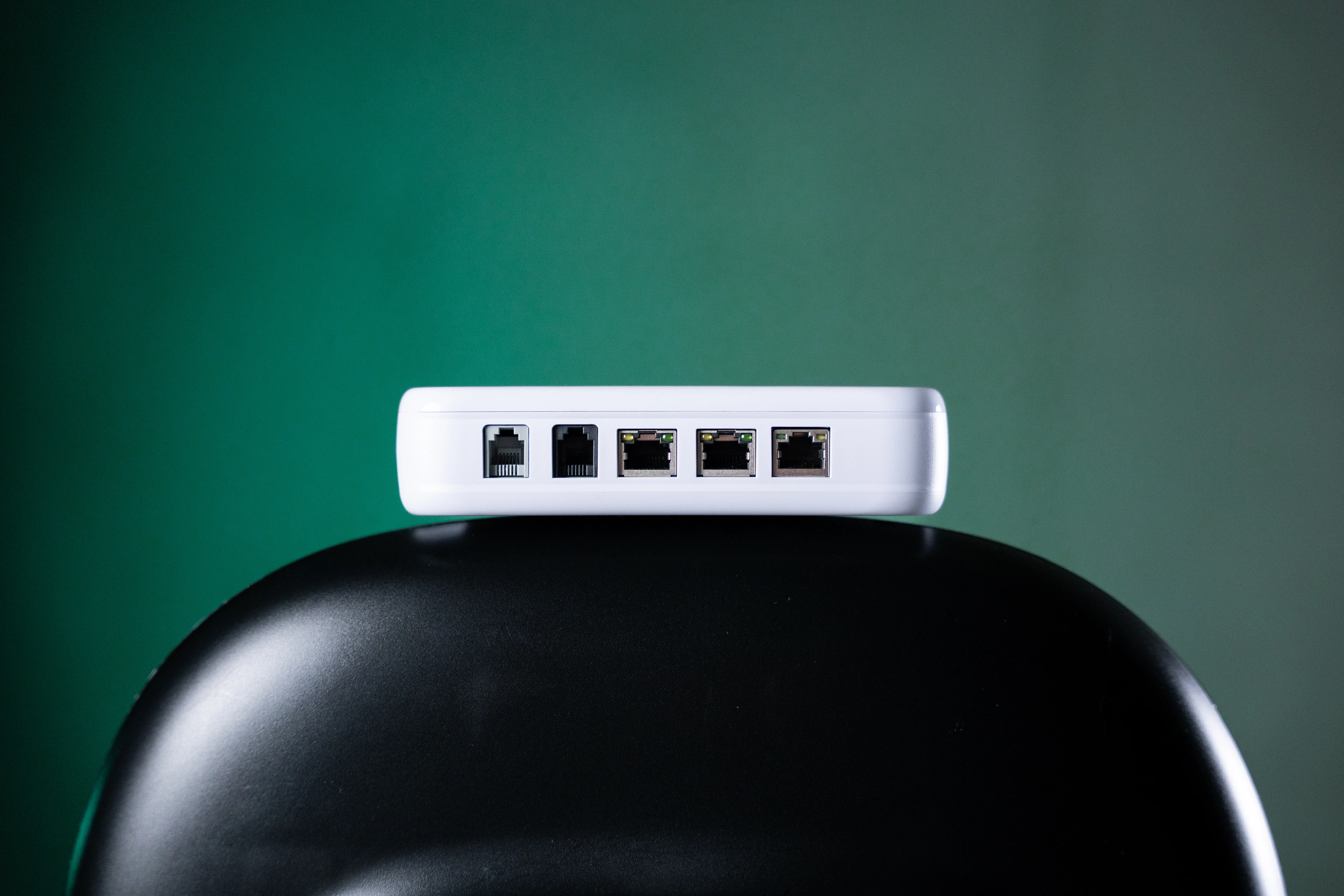 Two Pro ethernet en connectiviteitspoorten